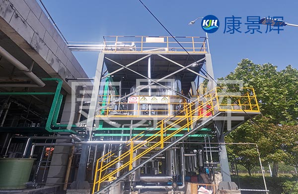 黑龍江多效蒸發(fā)器項(xiàng)目處理量在10T/H到60T/H不等，所以?xún)r(jià)格也會(huì)有不一樣，大約在百萬(wàn)以上、幾千萬(wàn)不等，